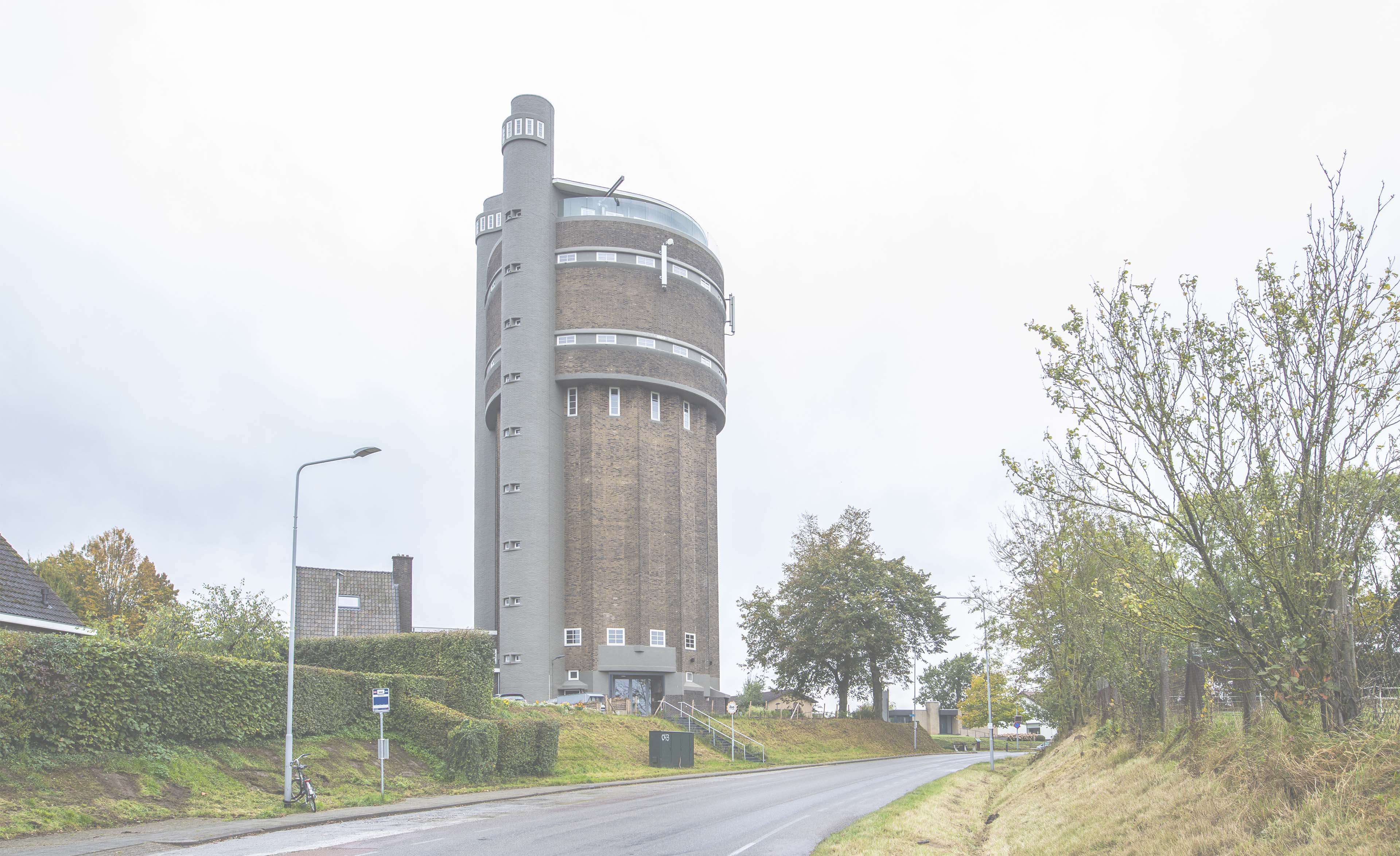 Watertoren De Reusch 65p.jpg